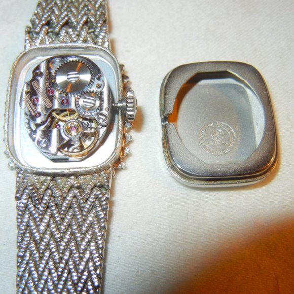 Girard Perregaux Vintage Ladies Watch 37 Diamonds - Picture 2 of 8